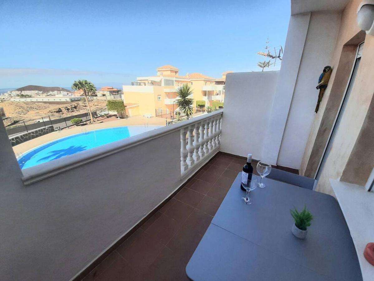1 Bedroom Giuly Sea Views In Los Cristianos Los Cristianos (Tenerife) Exterior foto